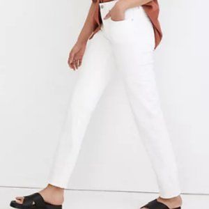 The Mid-Rise Perfect Vintage Straight Jean in Tile White- size 27